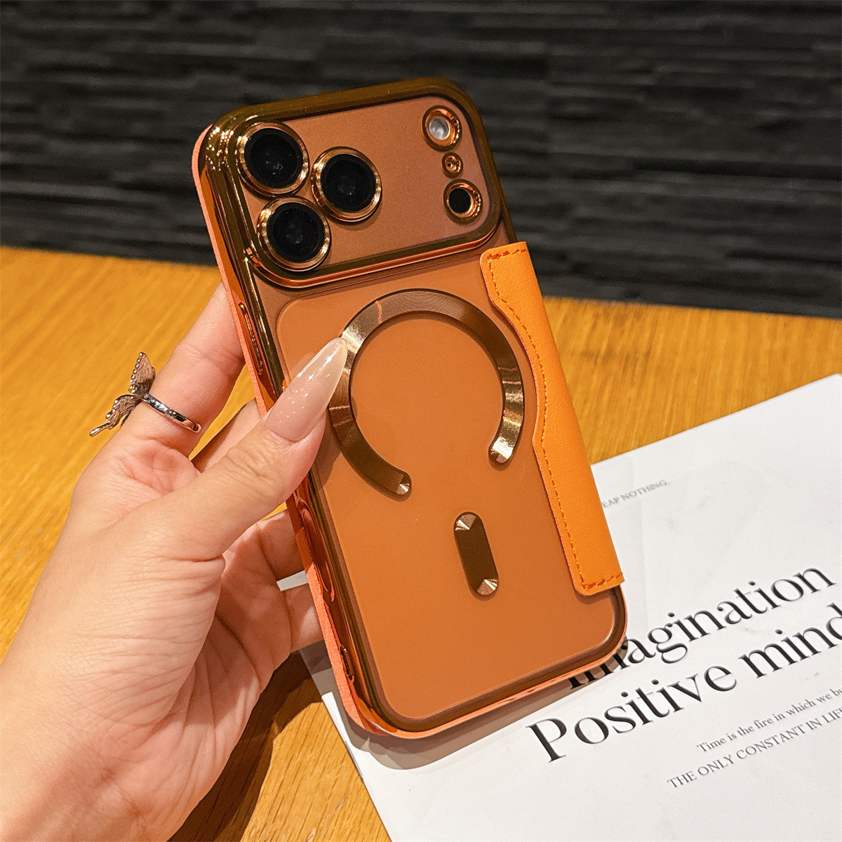 магнитный деловой кожаный чехол подходит для iPhone 17 Pro Max | покрытый чехол с откидной крышкой поддерживает беспроводную зарядку | совместим с 15 Plus/14 Pro/17 Air | премиальный прозрачный дизайн с карманом для карт | чехол для айфона с мощным магнитным креплением МагСейф